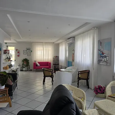 Helios Hotel 3*